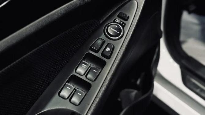 Hyundai Sonata VI (YF) с пробегом 2011 года, цена 949 000 рублей, 158000 км, седан, Автокод Объявления