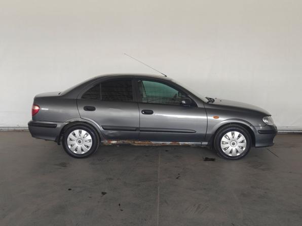 Nissan Almera II (N16) с пробегом 2002 года, цена 189 000 рублей, 398123 км, седан, Автокод Объявления