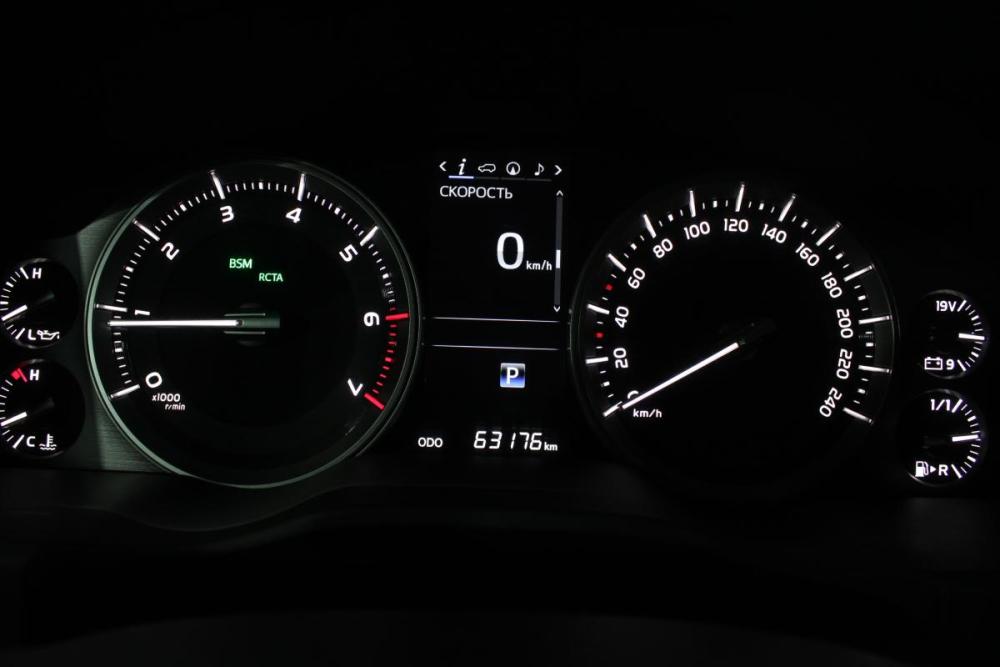 Toyota Land Cruiser 200 Series Рестайлинг 2 Владивосток  - изображение 27