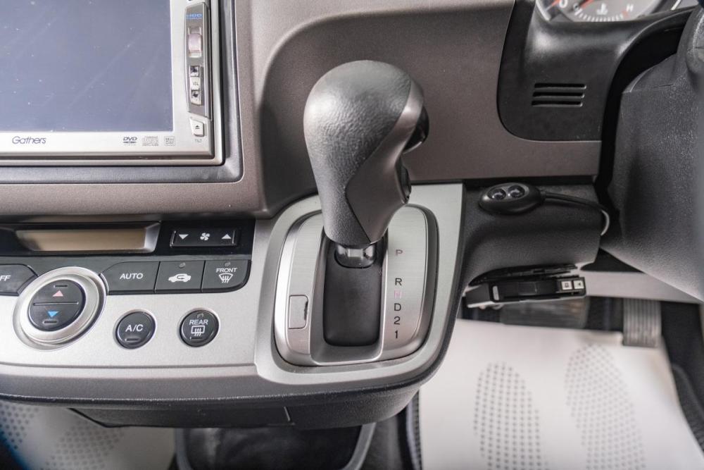 Honda Stream II Рестайлинг Томск  - изображение 15