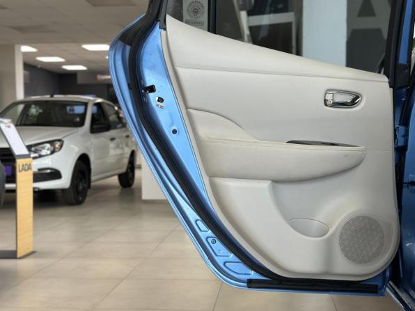 Nissan Leaf I (ZE0/AZE0) с пробегом 2012 года, цена 790 000 рублей, 81296 км, хэтчбек, Автокод Объявления