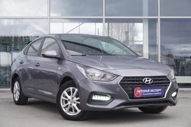 Hyundai Solaris II с пробегом 2017 года, цена 1 299 000 рублей, 86393 км, седан, Автокод Объявления