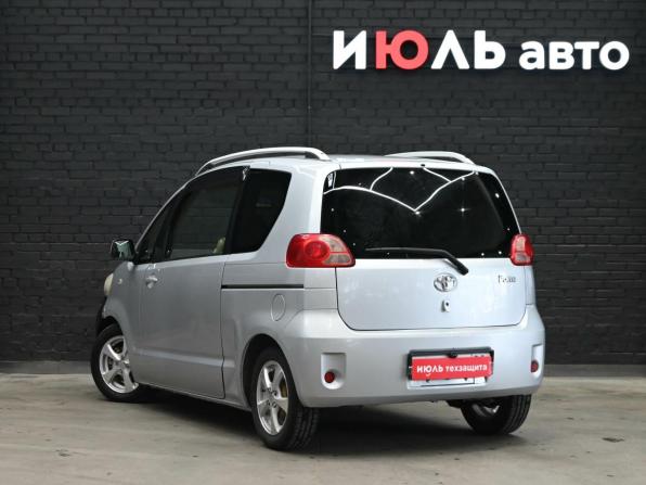 Toyota Porte I с пробегом 2005 года, цена 525 000 рублей, 260397 км, минивэн, Автокод Объявления