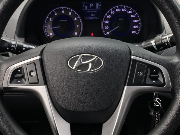 Hyundai Solaris I с пробегом 2012 года, цена 699 000 рублей, 258074 км, седан, Автокод Объявления