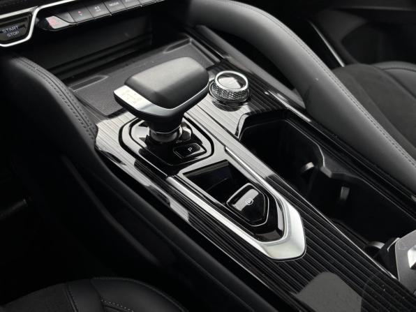 Geely Monjaro I с пробегом 2024 года, цена 3 369 000 рублей, 56170 км, внедорожник, Автокод Объявления