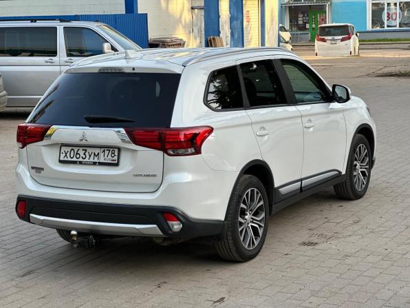 Mitsubishi Outlander III Рестайлинг 2 с пробегом 2017 года, цена 1 890 000 рублей, 165700 км, внедорожник, Автокод Объявления