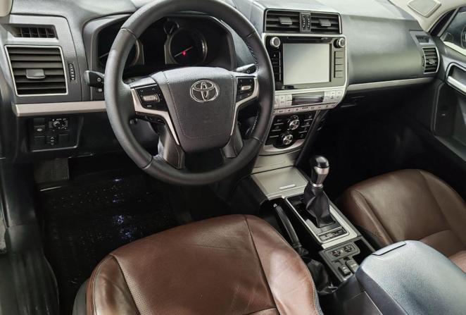 Toyota Land Cruiser Prado 150 Series Рестайлинг 2 с пробегом 2017 года, цена 3 480 000 рублей, 328821 км, внедорожник, Автокод Объявления