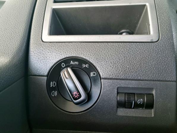 Volkswagen Caravelle T5 Рестайлинг с пробегом 2012 года, цена 1 990 000 рублей, 305587 км, минивэн, Автокод Объявления