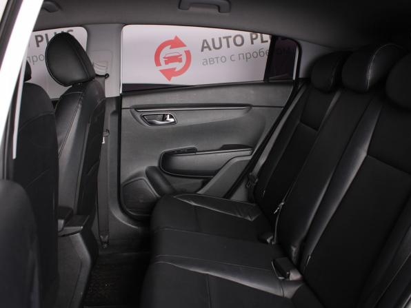 Kia Rio IV Рестайлинг с пробегом 2021 года, цена 1 760 000 рублей, 102000 км, хэтчбек, Автокод Объявления