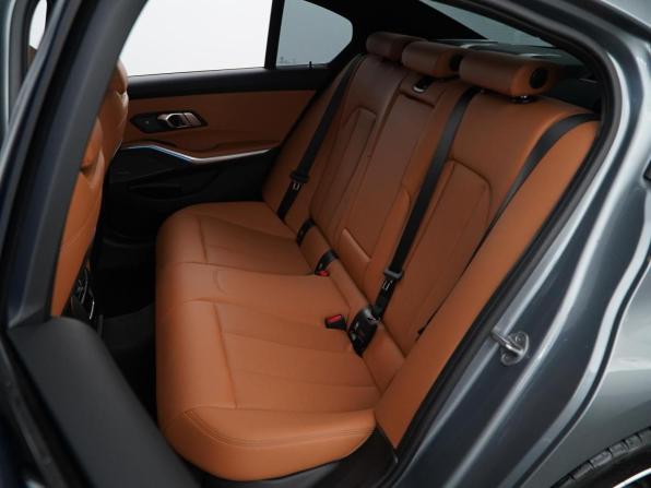 BMW 3 серии VII (G2x) Рестайлинг 2 с пробегом 2025 года, цена 6 949 900 рублей, 5341 км, седан, Автокод Объявления