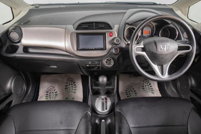 Honda Fit II с пробегом 2012 года, цена 849 000 рублей, 164000 км, хэтчбек, Автокод Объявления