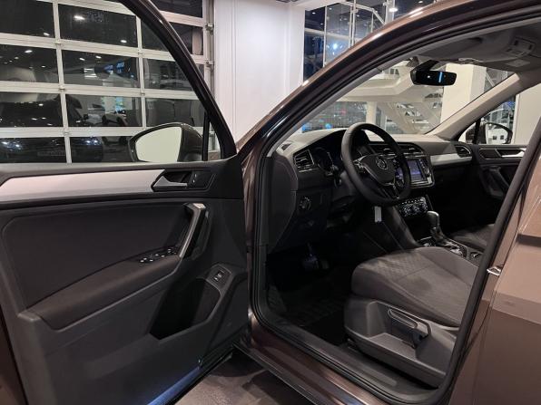 Volkswagen Tiguan II с пробегом 2017 года, цена 1 960 000 рублей, 236320 км, внедорожник, Автокод Объявления