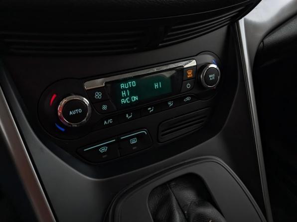 Ford Kuga II Рестайлинг с пробегом 2016 года, цена 1 645 000 рублей, 104319 км, внедорожник, Автокод Объявления