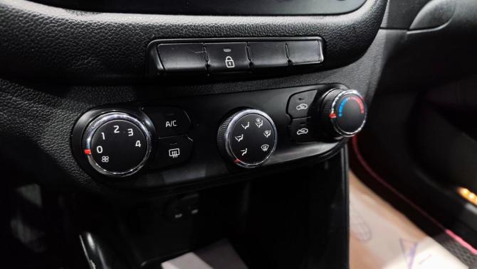 Kia Ceed II с пробегом 2013 года, цена 899 000 рублей, 160600 км, хэтчбек, Автокод Объявления