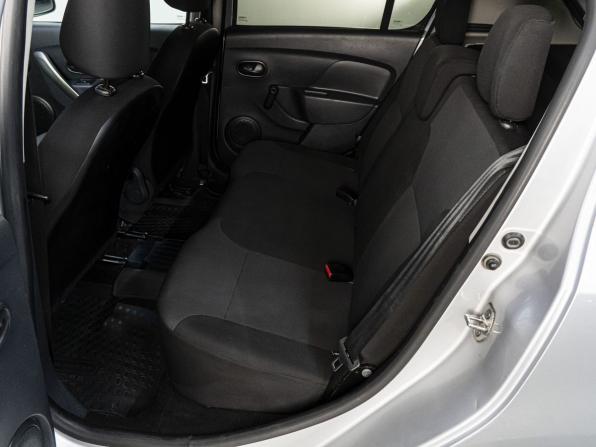 Renault Sandero II с пробегом 2015 года, цена 759 000 рублей, 128046 км, хэтчбек, Автокод Объявления