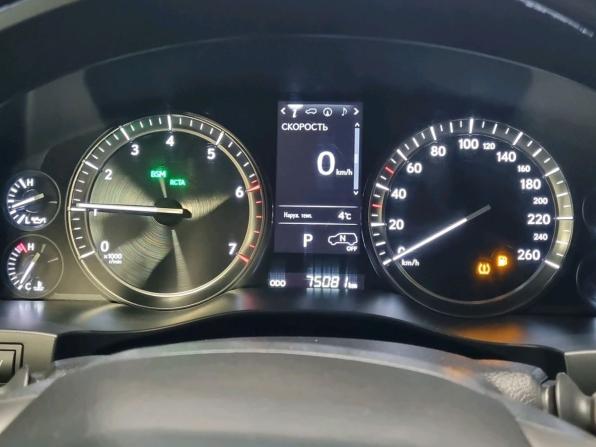 Lexus LX III Рестайлинг 2 с пробегом 2015 года, цена 7 990 000 рублей, 75000 км, внедорожник, Автокод Объявления