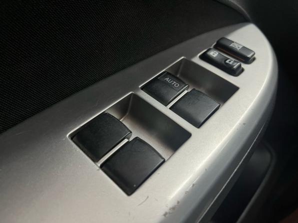 Toyota Corolla X (E140 E150) Рестайлинг с пробегом 2012 года, цена 969 000 рублей, 321700 км, седан, Автокод Объявления