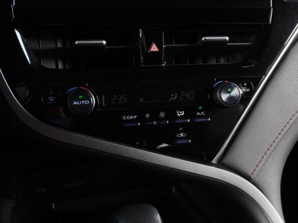 Toyota Camry VIII (XV70) Рестайлинг с пробегом 2023 года, цена 3 599 000 рублей, 78354 км, седан, Автокод Объявления