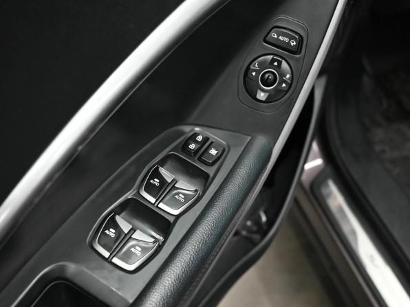 Hyundai Santa Fe III с пробегом 2013 года, цена 1 800 000 рублей, 183651 км, внедорожник, Автокод Объявления
