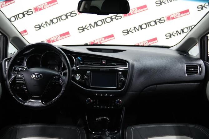 Kia Ceed II Рестайлинг с пробегом 2018 года, цена 1 535 170 рублей, 117533 км, хэтчбек, Автокод Объявления