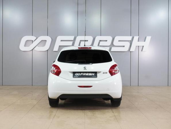 Peugeot 208 I с пробегом 2013 года, цена 569 000 рублей, 124371 км, хэтчбек, Автокод Объявления