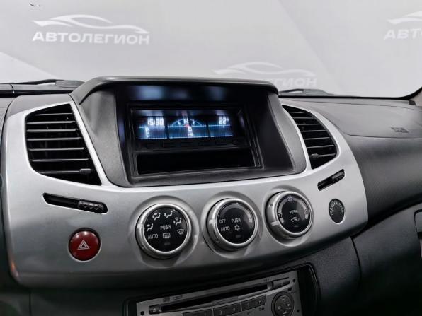 Mitsubishi L200 IV Рестайлинг с пробегом 2013 года, цена 2 050 000 рублей, 189251 км, пикап, Автокод Объявления
