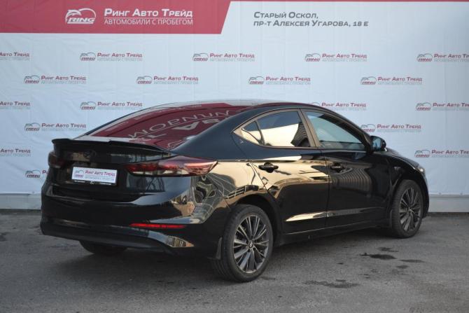 Hyundai Elantra VI (AD) с пробегом 2016 года, цена 1 330 000 рублей, 180380 км, седан, Автокод Объявления