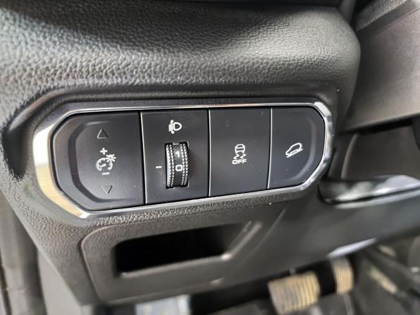 Haval Jolion I с пробегом 2023 года, цена 1 650 000 рублей, 111000 км, внедорожник, Автокод Объявления