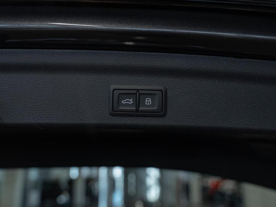 Audi Q3 II (F3) Москва  - изображение 23