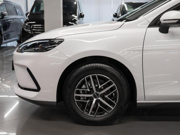BYD Seal 05 с пробегом 2025 года, цена 2 990 000 рублей, 100 км, седан, Автокод Объявления
