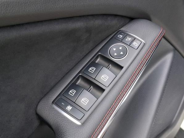 Mercedes-Benz GLA I (X156) с пробегом 2015 года, цена 2 650 000 рублей, 49323 км, внедорожник, Автокод Объявления