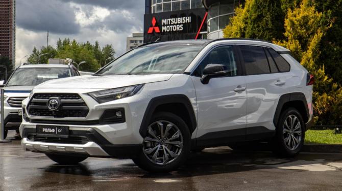 Toyota RAV4 V (XA50) с пробегом 2024 года, цена 3 698 000 рублей, 28720 км, внедорожник, Автокод Объявления