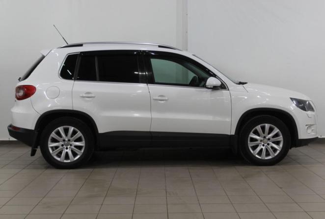 Volkswagen Tiguan I с пробегом 2010 года, цена 910 000 рублей, 401491 км, внедорожник, Автокод Объявления