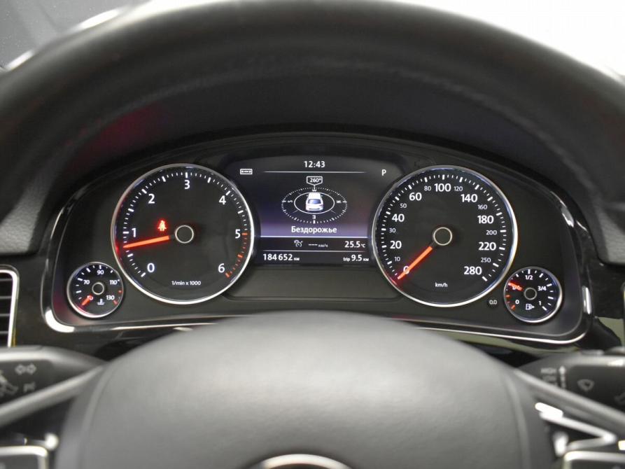 Volkswagen Touareg II Рестайлинг Москва  - изображение 17