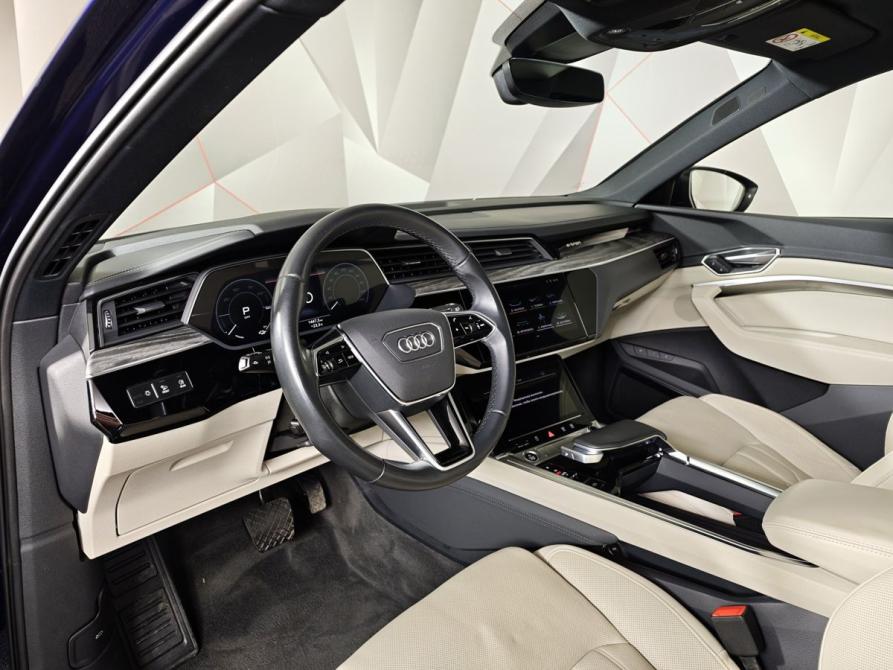 Audi e-tron I Москва  - изображение 18