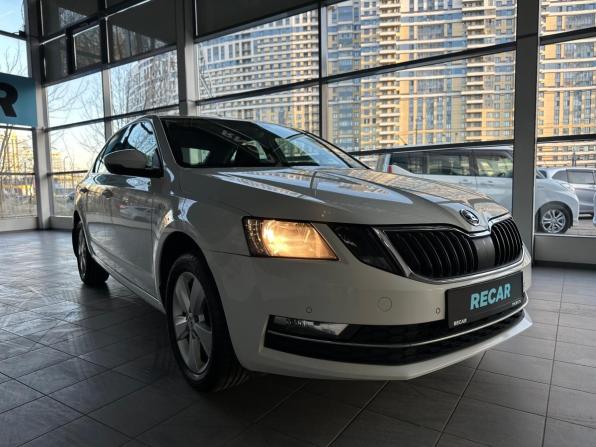 Skoda Octavia III (A7) Рестайлинг с пробегом 2020 года, цена 2 190 000 рублей, 85997 км, лифтбек, Автокод Объявления