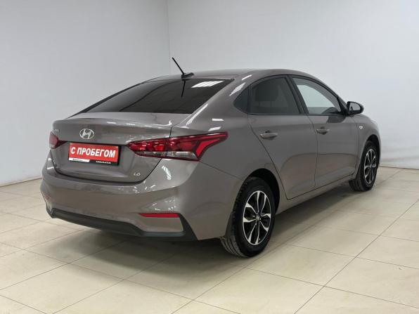Hyundai Solaris II с пробегом 2018 года, цена 1 350 000 рублей, 63904 км, седан, Автокод Объявления