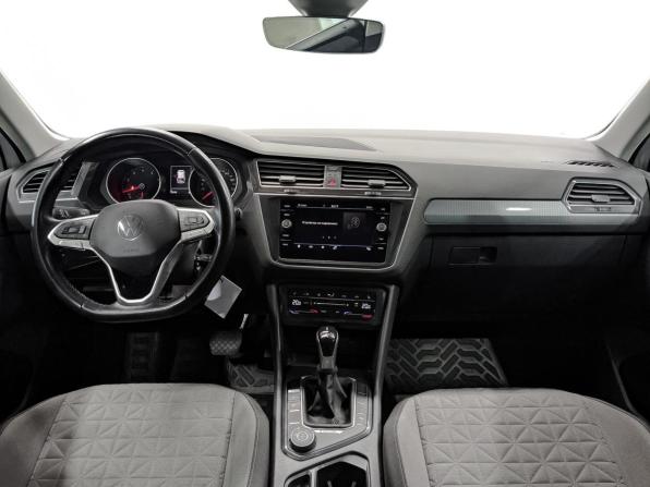 Volkswagen Tiguan II Рестайлинг с пробегом 2021 года, цена 3 150 000 рублей, 52829 км, внедорожник, Автокод Объявления