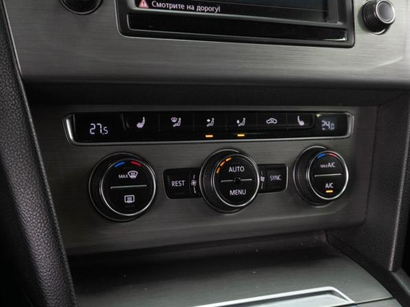 Volkswagen Passat B8 с пробегом 2016 года, цена 1 574 000 рублей, 221374 км, седан, Автокод Объявления