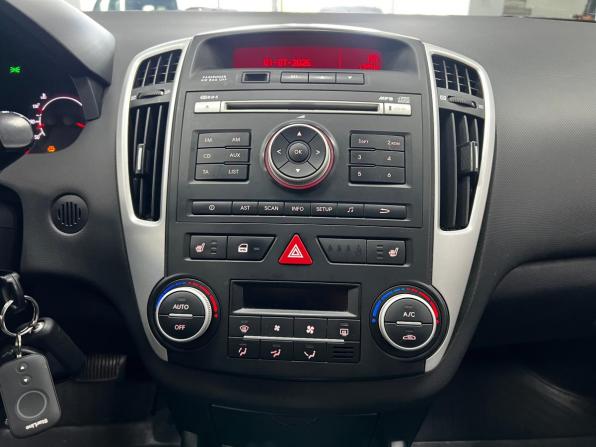 Kia Ceed I с пробегом 2010 года, цена 650 000 рублей, 238912 км, универсал, Автокод Объявления