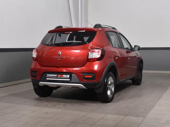Renault Sandero II Рестайлинг с пробегом 2021 года, цена 1 299 995 рублей, 50371 км, хэтчбек, Автокод Объявления