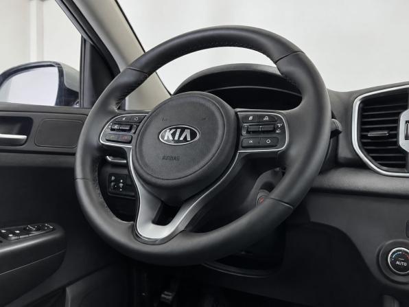 Kia Sportage IV с пробегом 2018 года, цена 2 199 000 рублей, 141250 км, внедорожник, Автокод Объявления