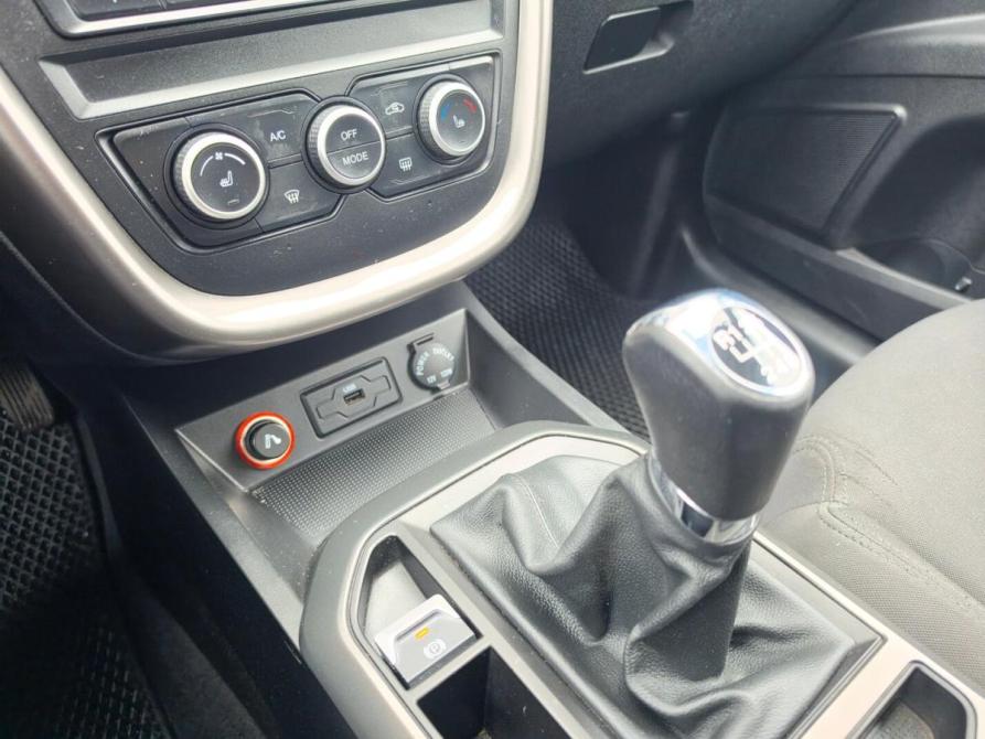 FAW Besturn X80 I Рестайлинг Москва  - изображение 14