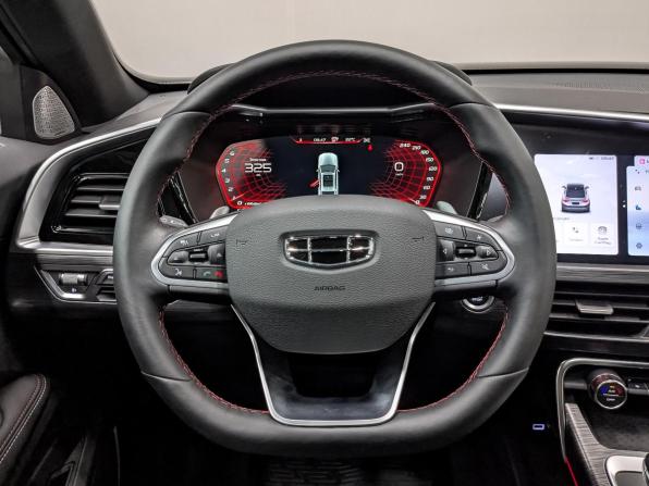 Geely Tugella I Рестайлинг с пробегом 2024 года, цена 3 260 000 рублей, 29000 км, внедорожник, Автокод Объявления