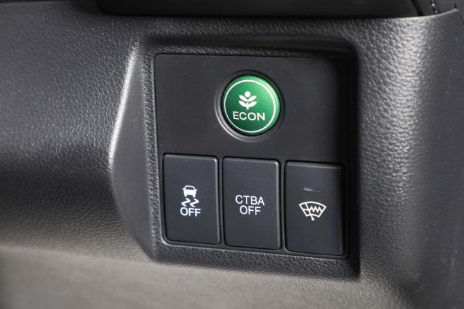 Honda Vezel I с пробегом 2014 года, цена 1 629 000 рублей, 128501 км, внедорожник, Автокод Объявления