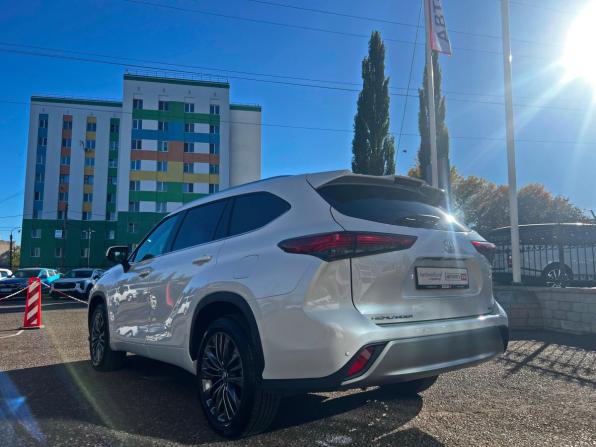 Toyota Highlander IV (XU70) с пробегом 2026 года, цена 5 710 000 рублей, 5627 км, внедорожник, Автокод Объявления