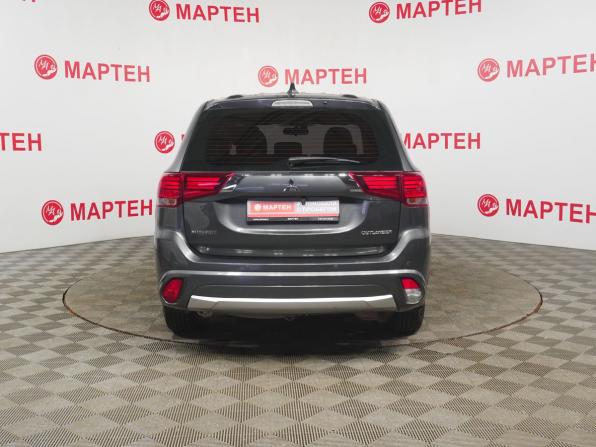 Mitsubishi Outlander III Рестайлинг 2 с пробегом 2018 года, цена 1 719 000 рублей, 167883 км, внедорожник, Автокод Объявления