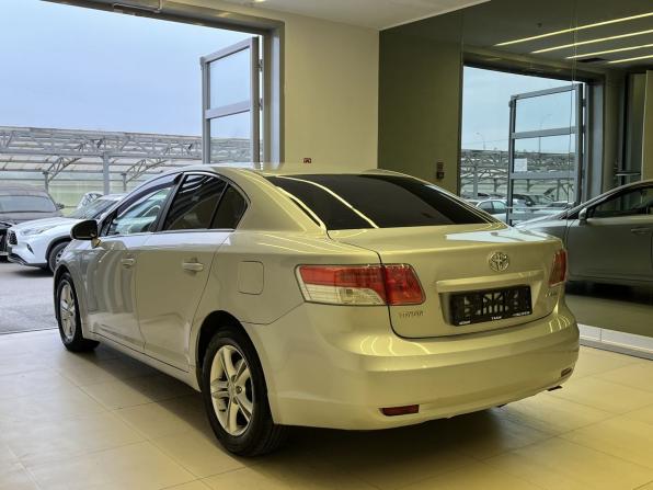 Toyota Avensis III с пробегом 2009 года, цена 729 000 рублей, 270000 км, седан, Автокод Объявления