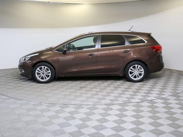 Kia Ceed II с пробегом 2014 года, цена 990 000 рублей, 250945 км, универсал, Автокод Объявления