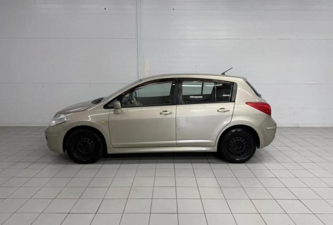 Nissan Tiida I Рестайлинг с пробегом 2011 года, цена 950 000 рублей, 160768 км, хэтчбек, Автокод Объявления